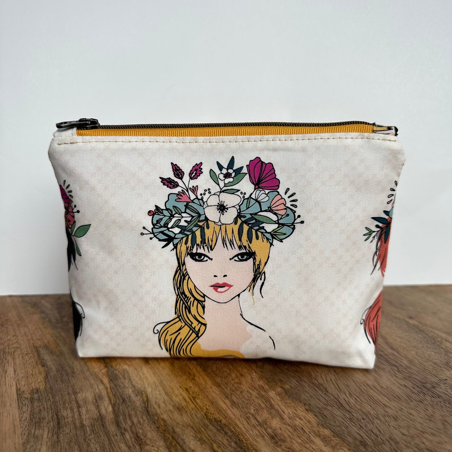 Midnight Kiss pouch